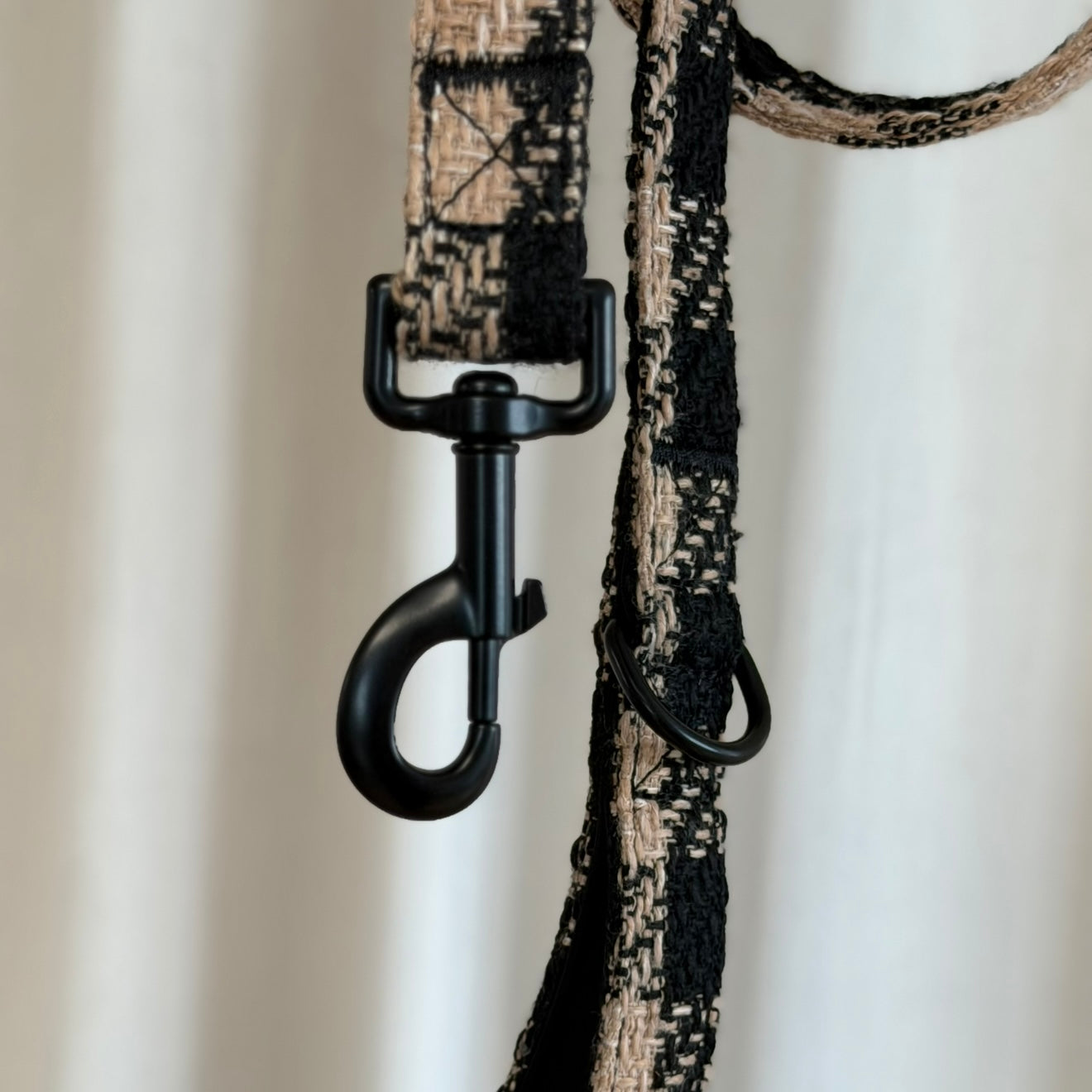 Nora ternet kropssele sort/beige