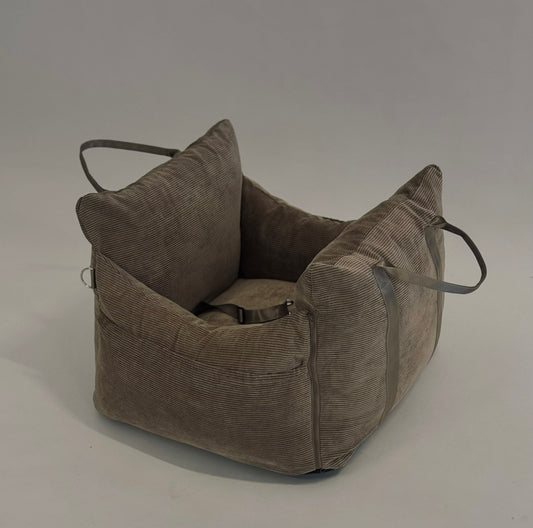LILLE Bjørk bilsæde - lys brun smal fløjl 52 x 52 x 36 cm