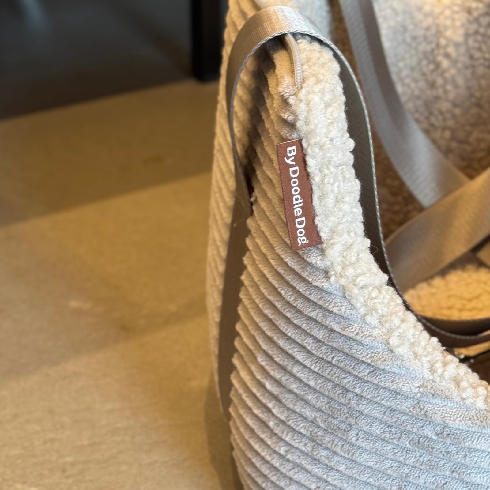 Ingeborg tasken i beige